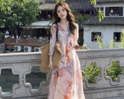 印花蝴蝶連衣裙